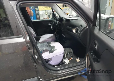 2016 Jeep Renegade Latitude z USA, uszkodzony, nr VIN ZACCJBBT6GPD88708